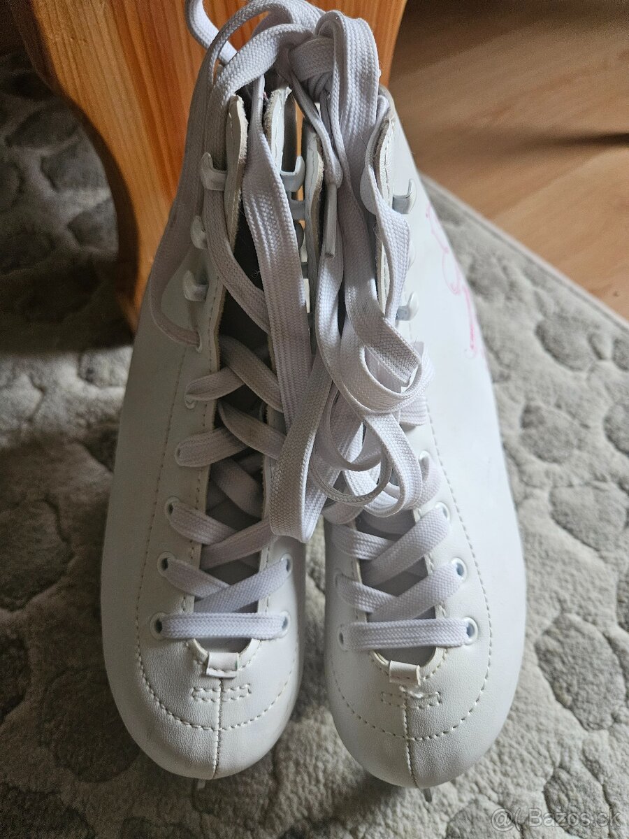 Dievčenské zimné korčule - 2