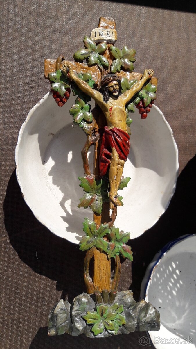 Starý kríž, misy a hoblíky - 2