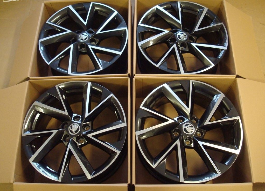 Alu R 18 ŠKODA model VEGA/VELA originál 100 % stav. - 2