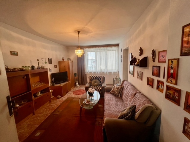 Dvojpodlažný RD na predaj v kľudnej lokalite Stráne - 2