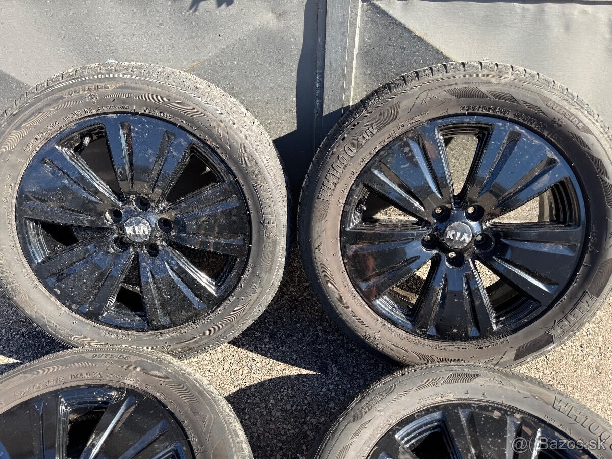 KIA 5x114,3 r18 pneu 235/55 R18 -Originál elektrony - 2