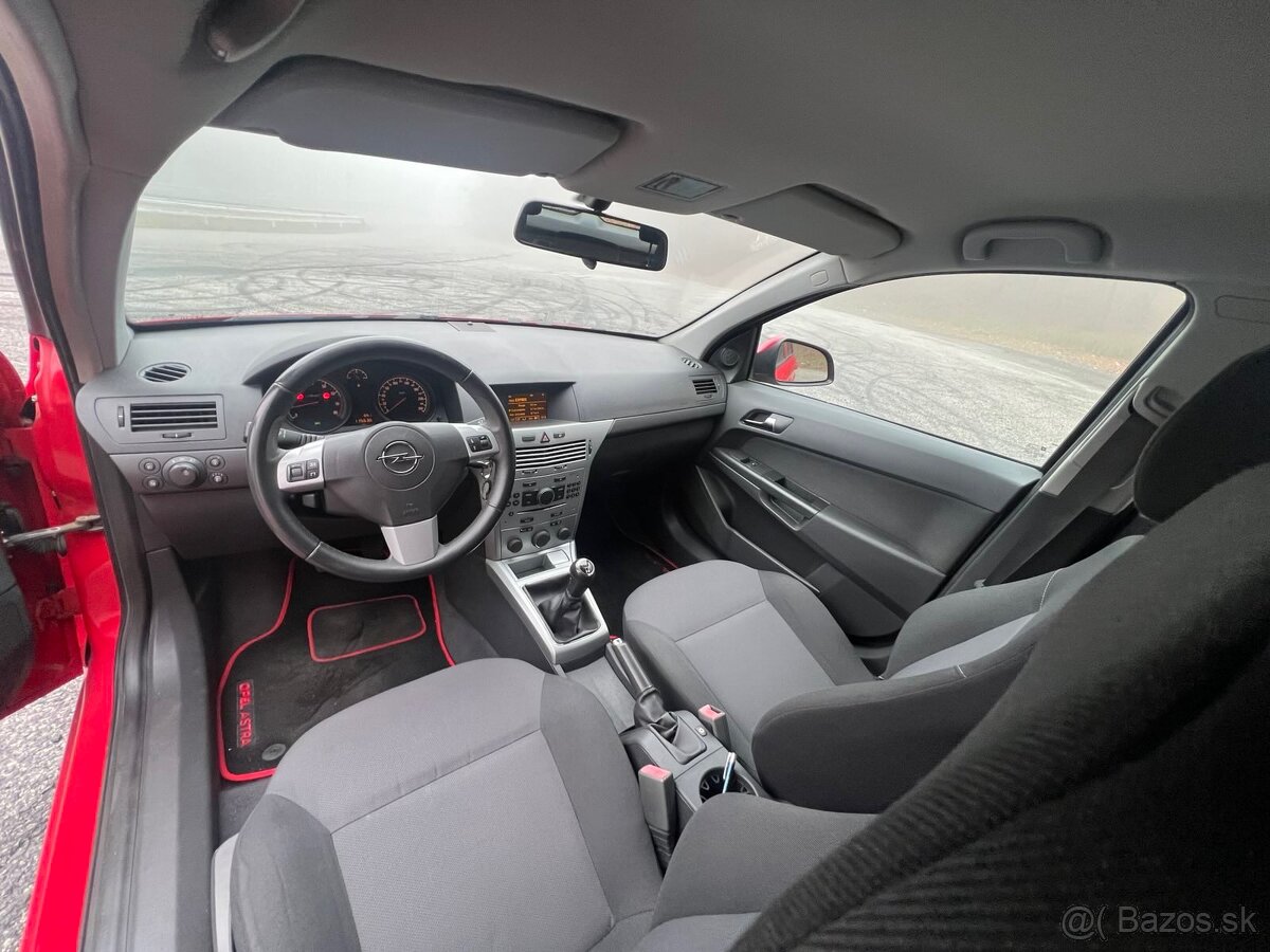 Opel Astra H 1.6l 85kW r.v 2011 - 2