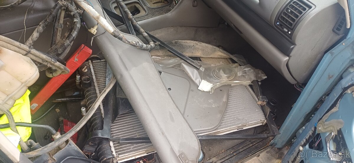 Rozpredám Land Rover Discovery 2 4.0 V8 LPG - 2