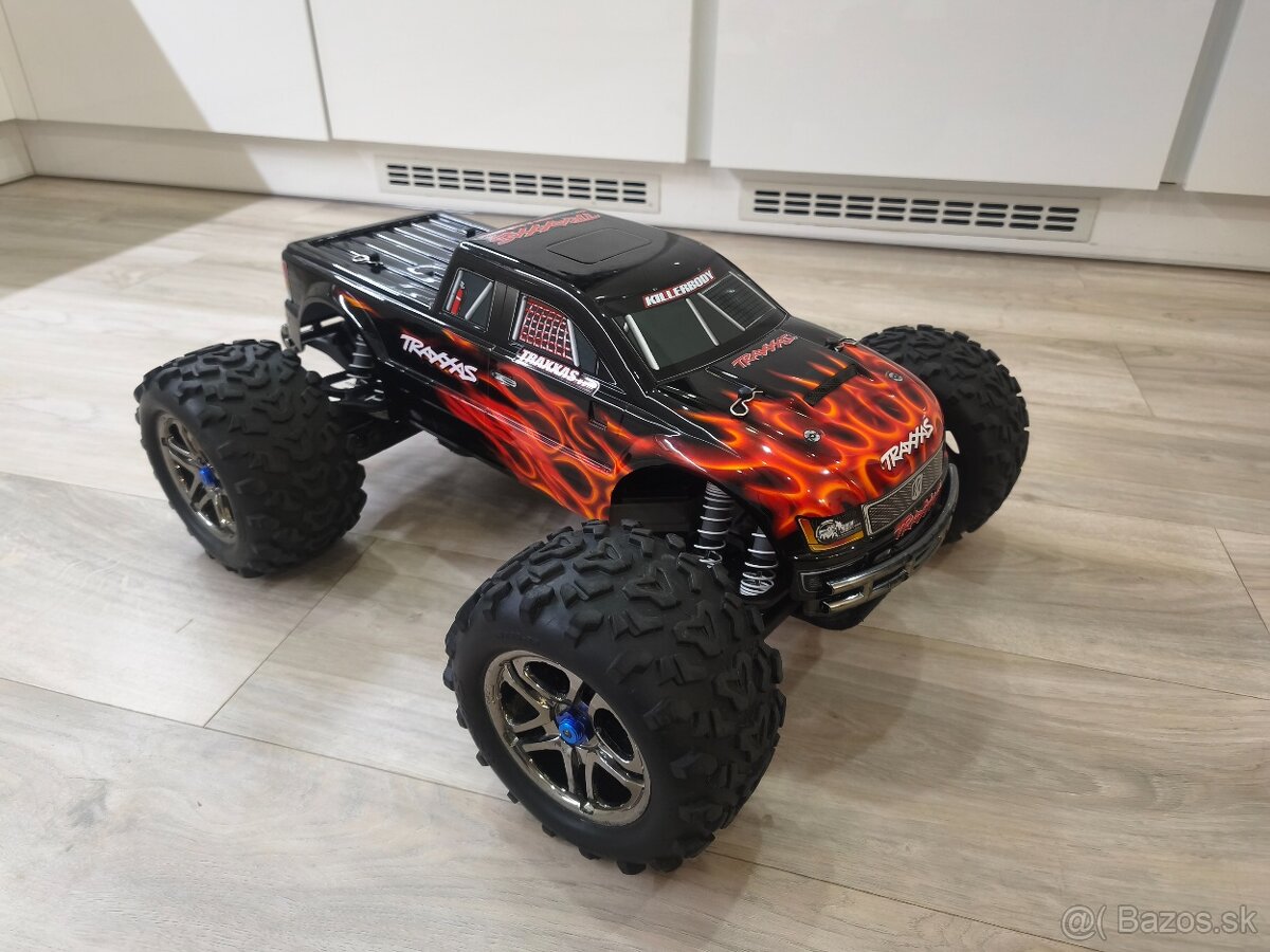 RC auto monster Traxxas E-Maxx 6s Mamba Castle Creations - 2