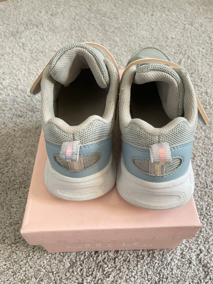 Dievčenské botasky veľ. 28 s motýlikom - 2