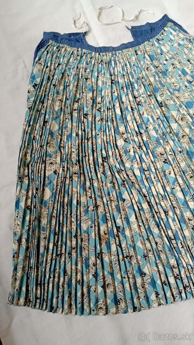 Krojová sukňa -súčast kroja - 2