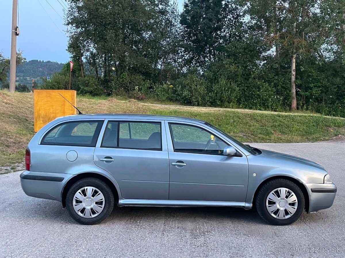 Škoda Octavia Combi - 2