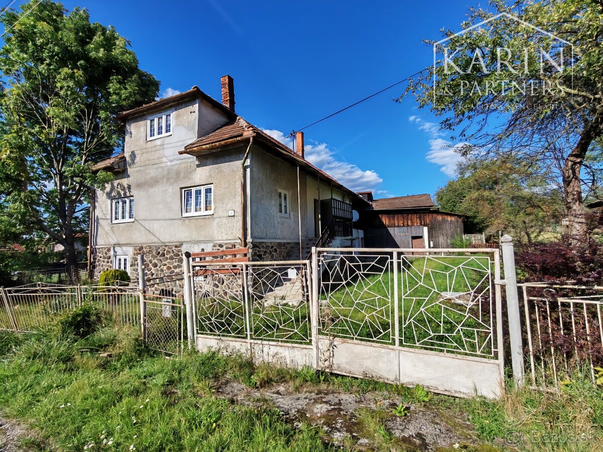 REZERVOVANÉ Rodinný dom s pozemkom 1950 m2 v obci Sklené - 2