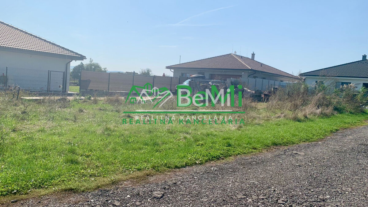 Stavebný pozemok medzi novostavbami 647 m2, Sielnica - 2