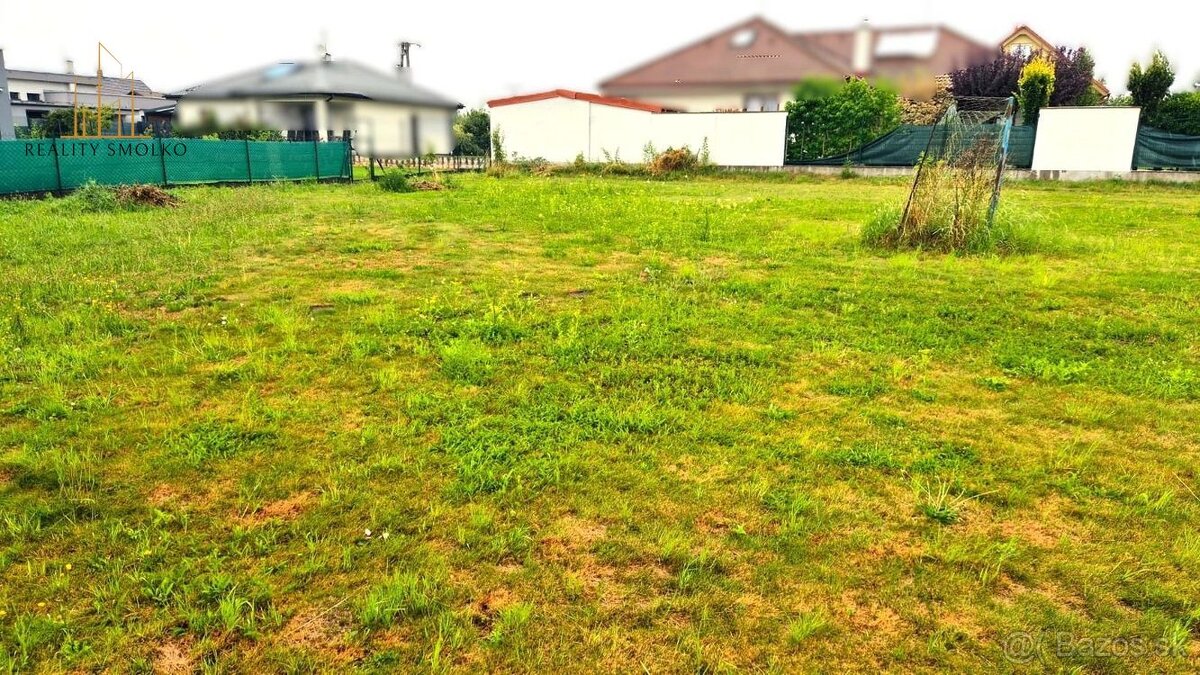 REZERVOVANÉ Zriedkavá ponuka - pozemok na výstavbu RD - 2