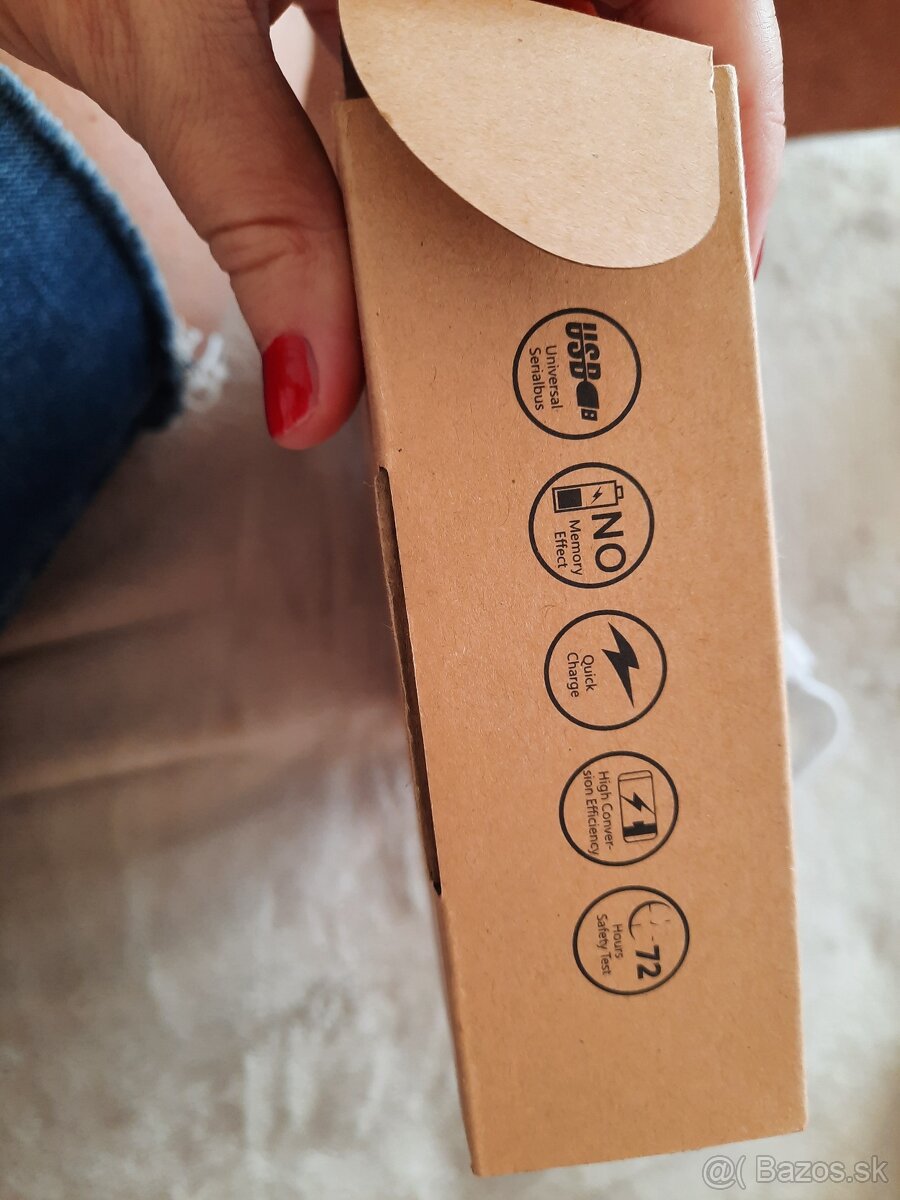 Power banka na nabíjanie viacerých zariadeni - 2