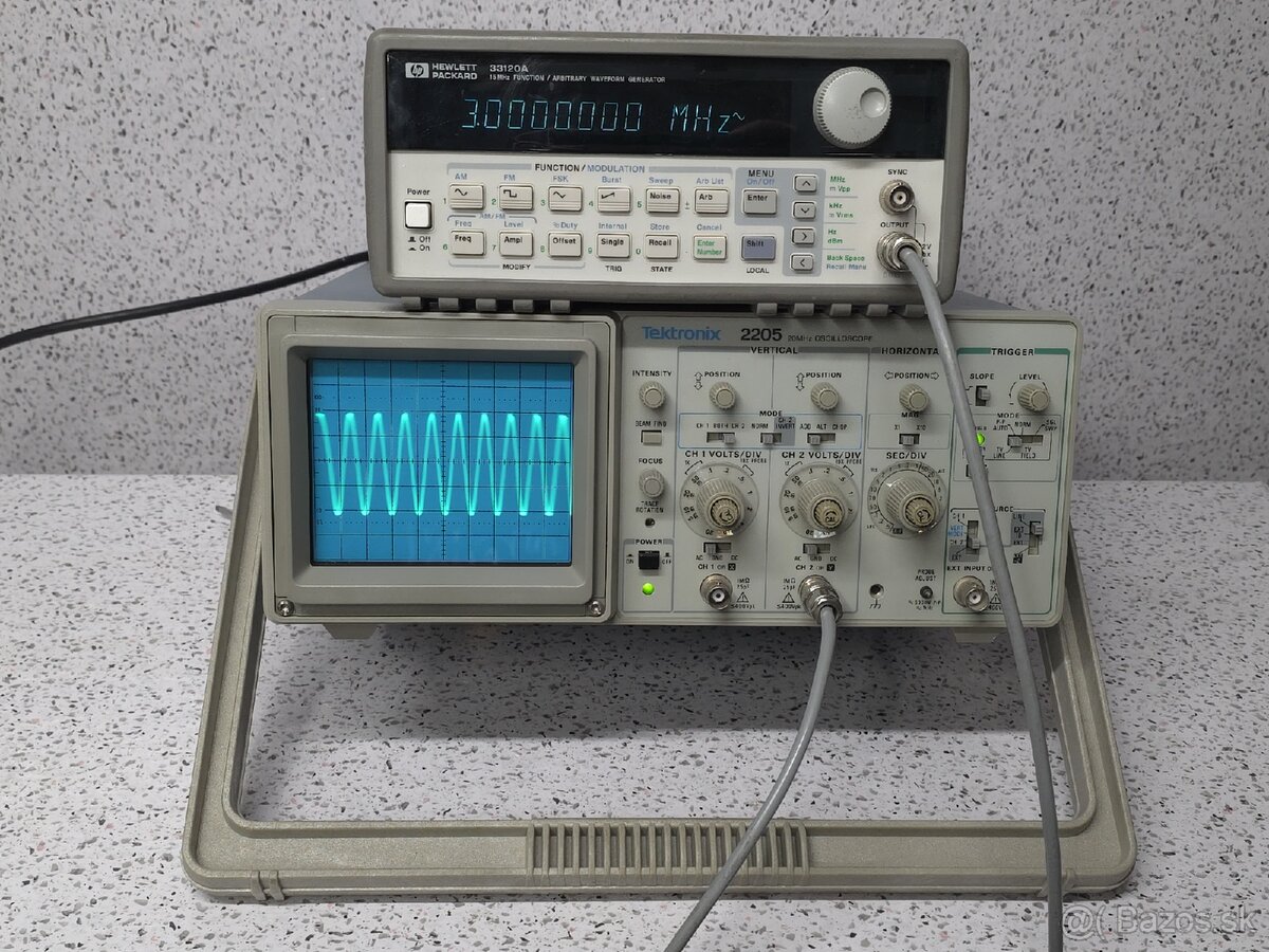 2x20Mhz - osciloskop TEKTRONIX 2205 - 2