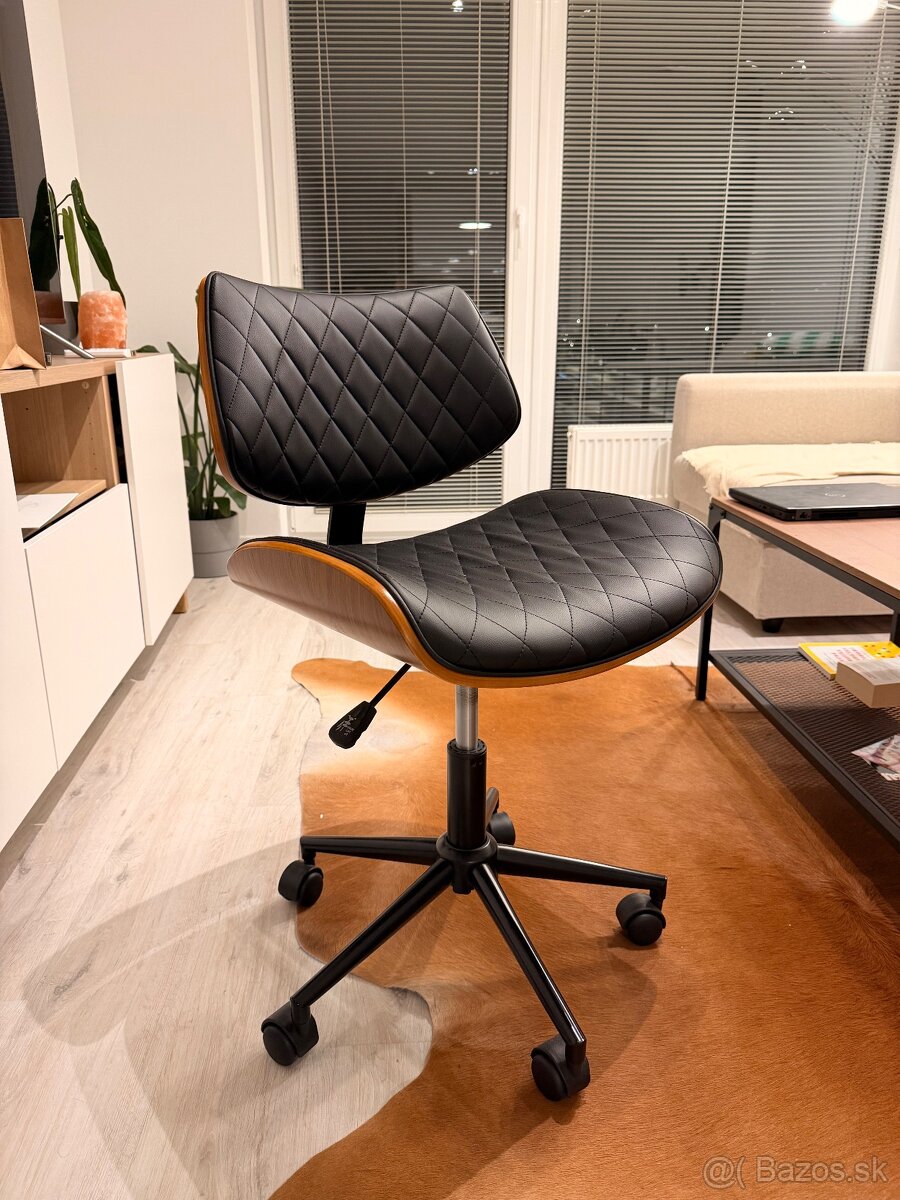 Dizajnová kancelárska stolička - 2