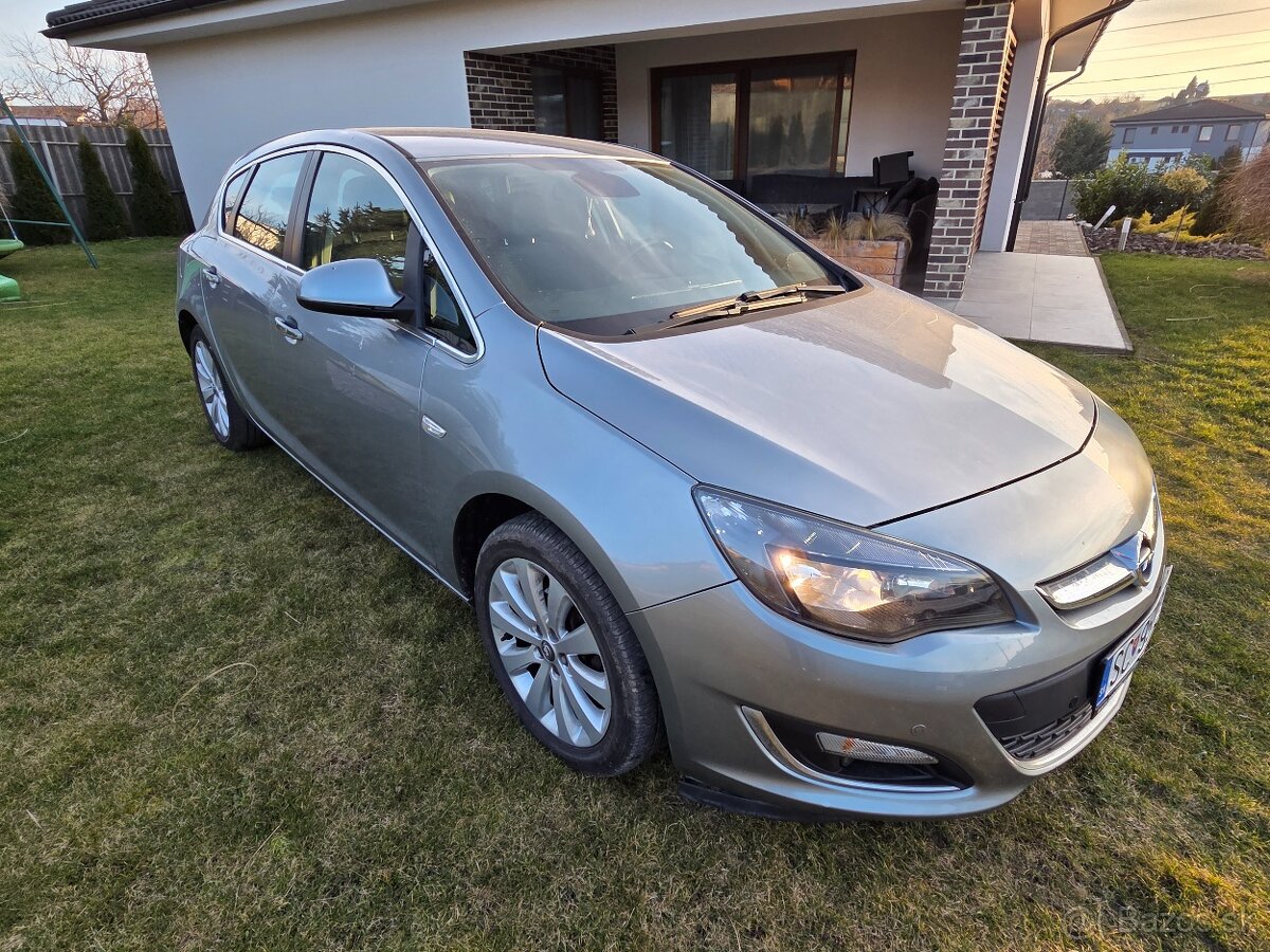 Astra J 1.4 benzín, 112000km - 2