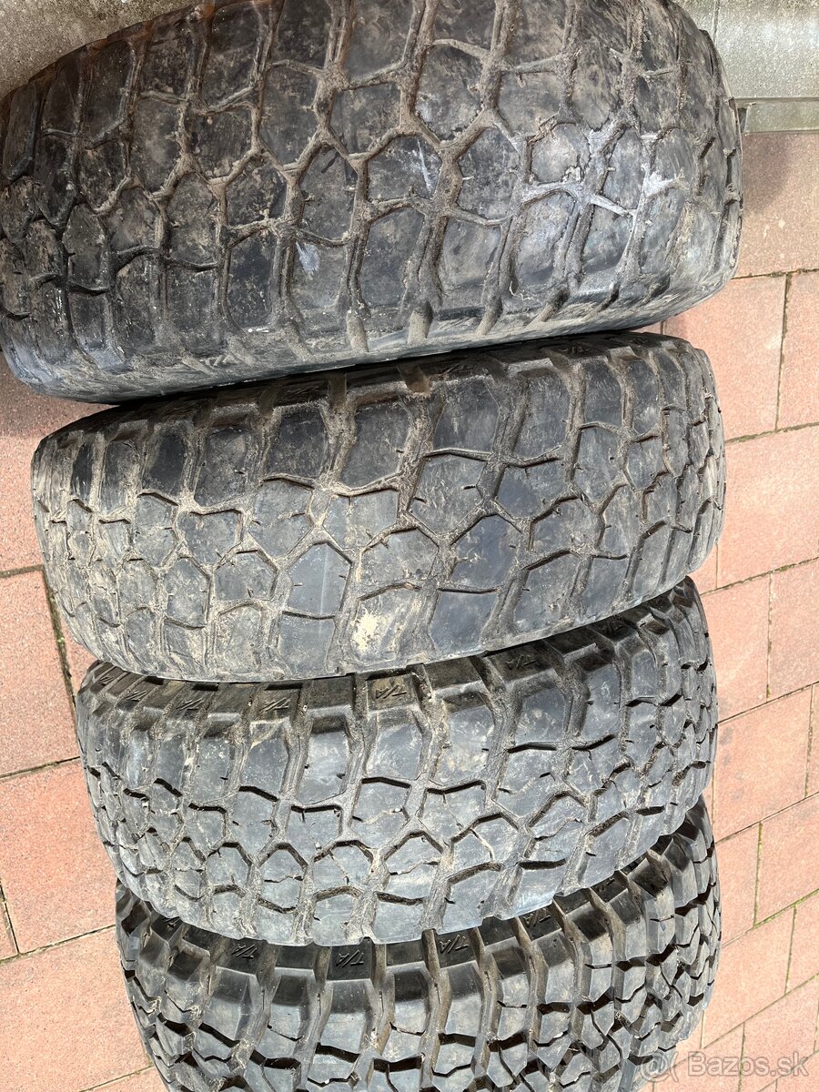 Bfdoodrich Mud-terraine 235/75 r15
