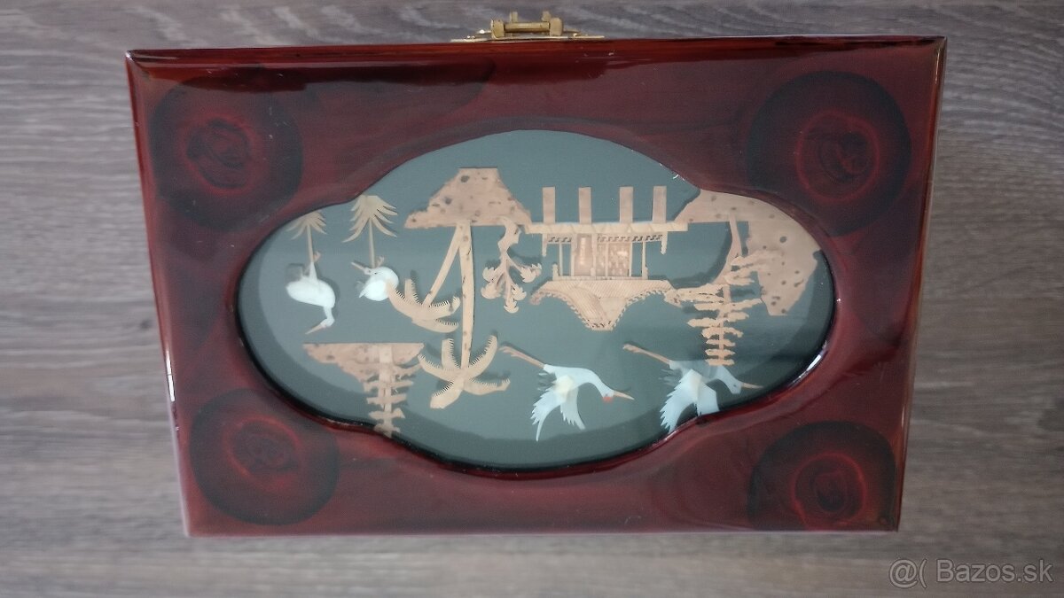 Šperkovnica drevená - 2