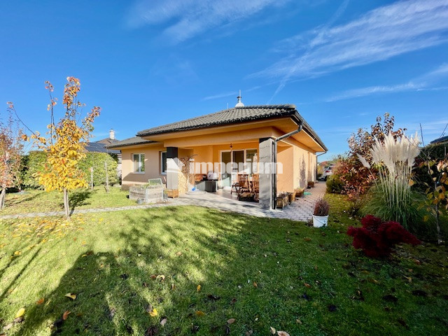 Na predaj 4 izb. bungalov v Kvetoslavove na 6,2 árovom pozem - 2