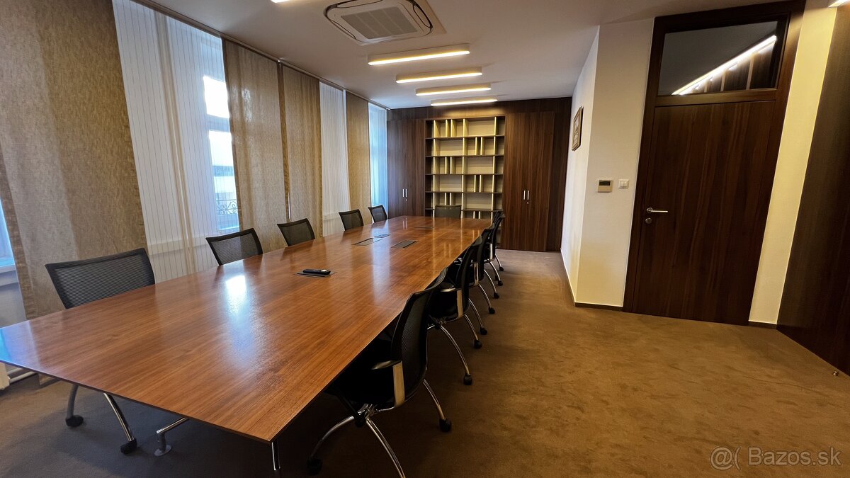 Prenájom kancelárií v historickej budove v centre Bratislavy - 2