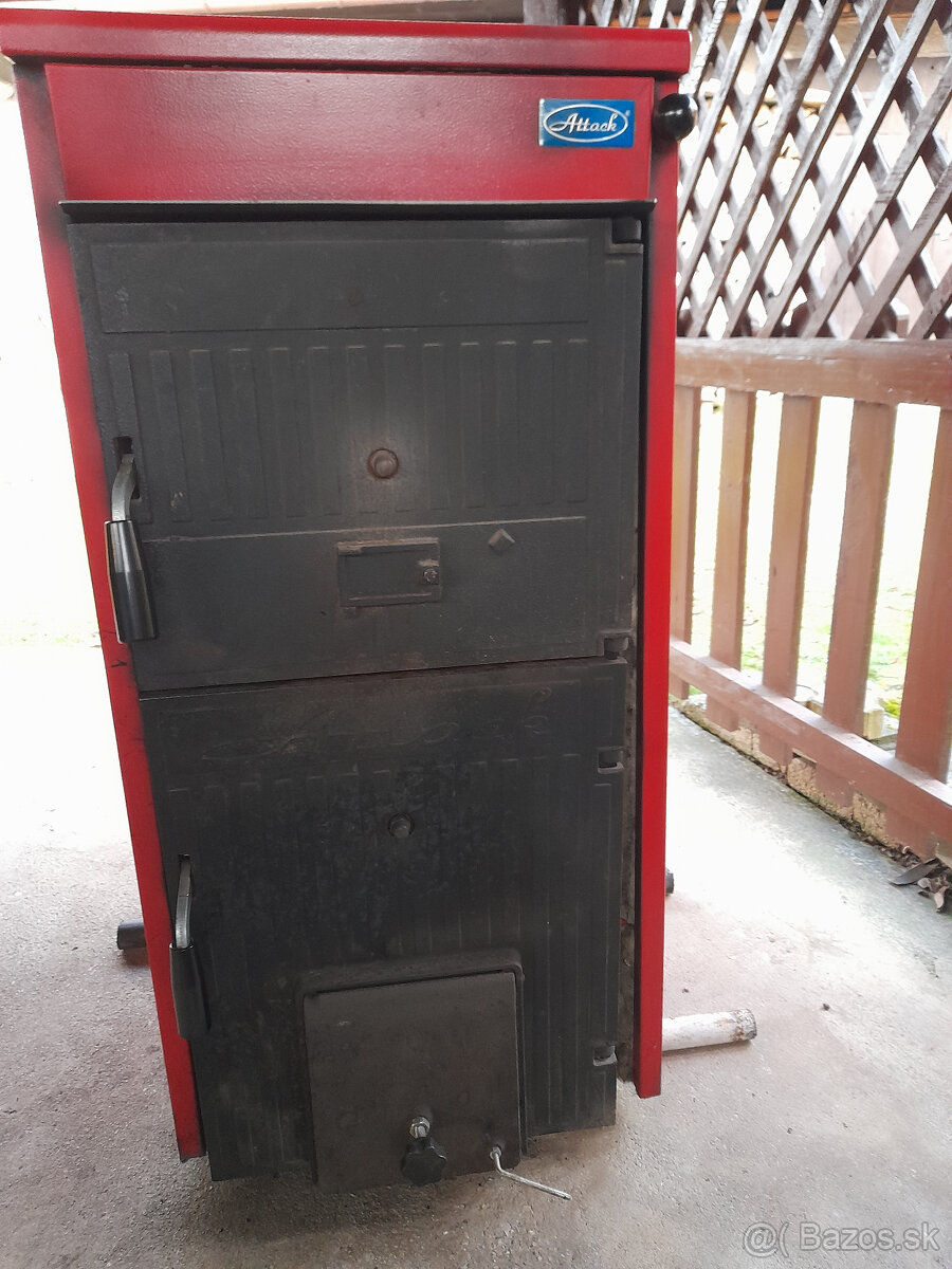 Liatinový kotol, pec na pevné palivo Attack - 2