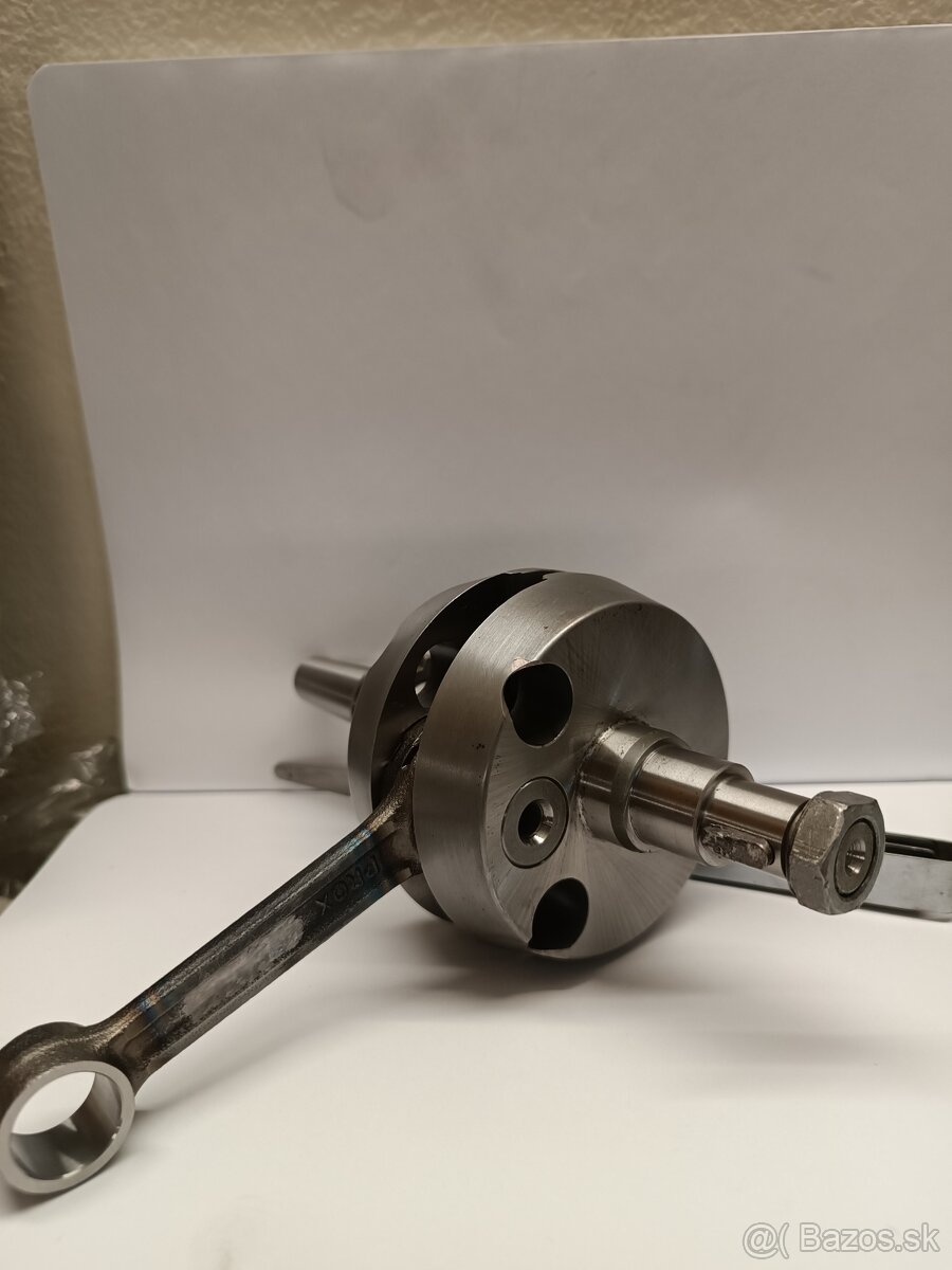 Predam novú klukovu hriadeľ jawa 90 cross roadster trail - 2