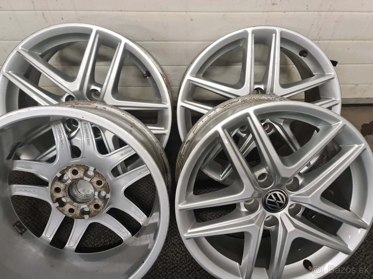 DISKY 5X112 R17 6,5J ET28 - 2