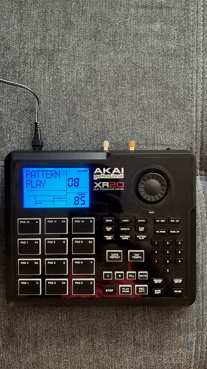 AKAI XR20 - 2