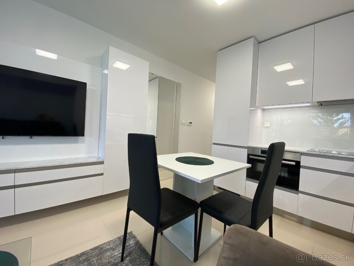 PRENÁJOM APARTMÁNU s výhodami - 2