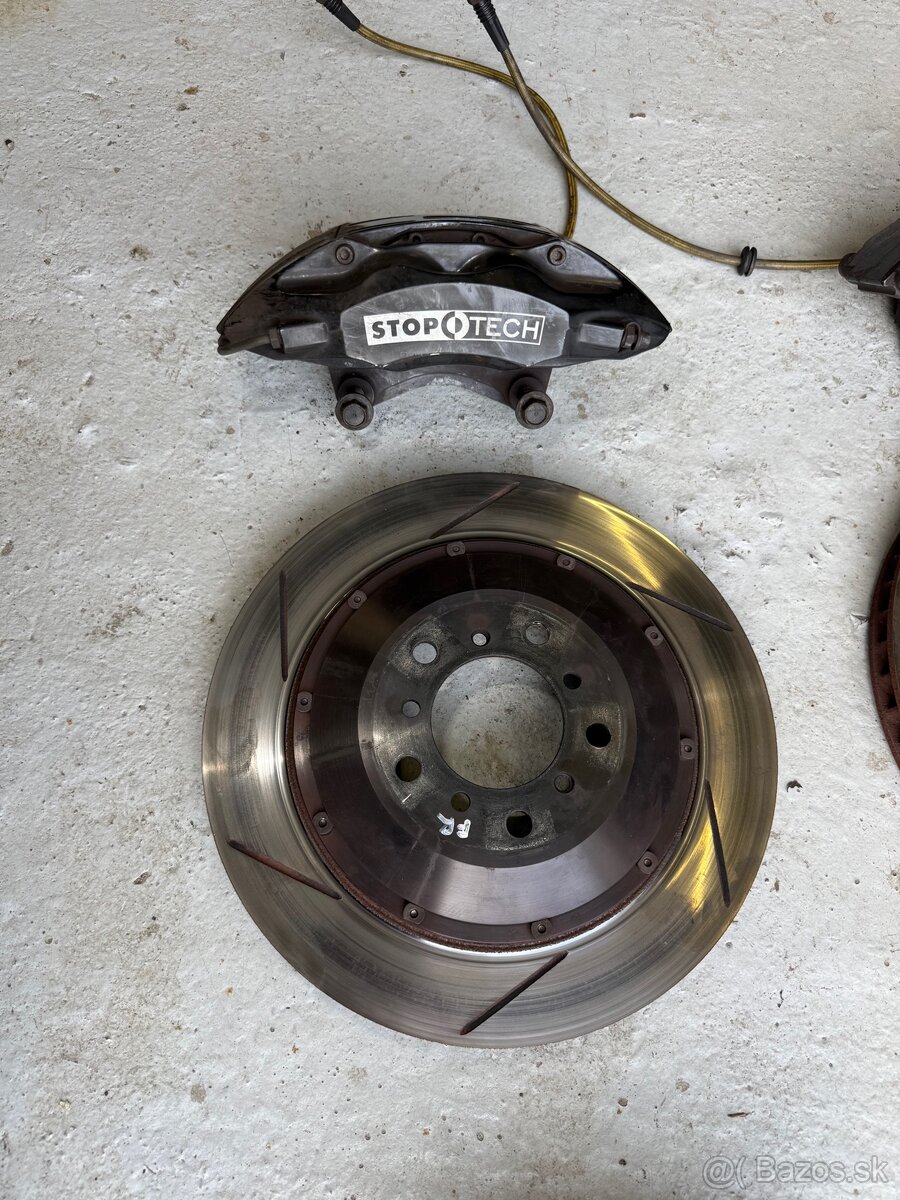 StopTech ST40 4-piest BMW E46 M3 - 2