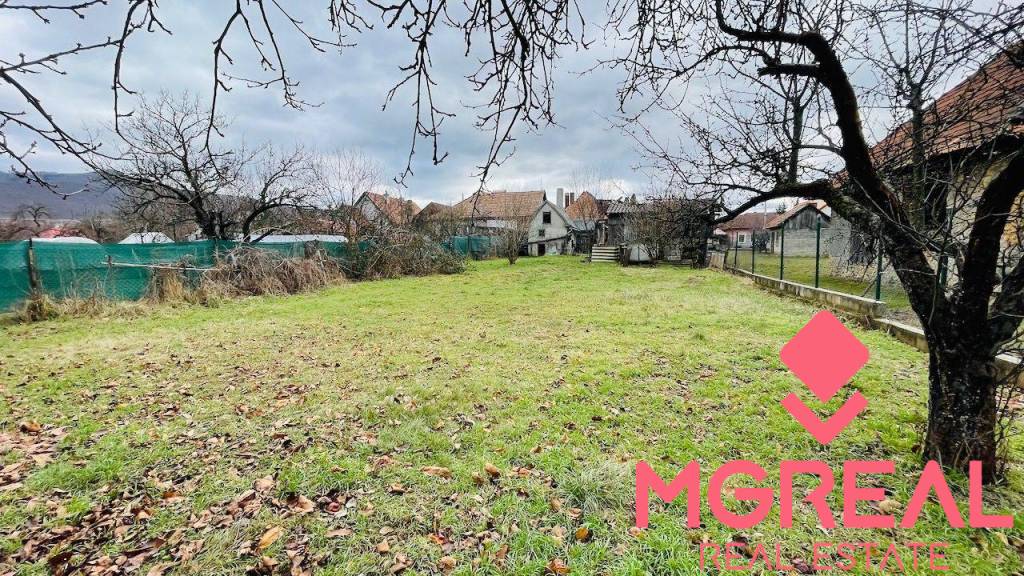 Na predaj RD Horná Ves - pozemok 1010 m2 - 2