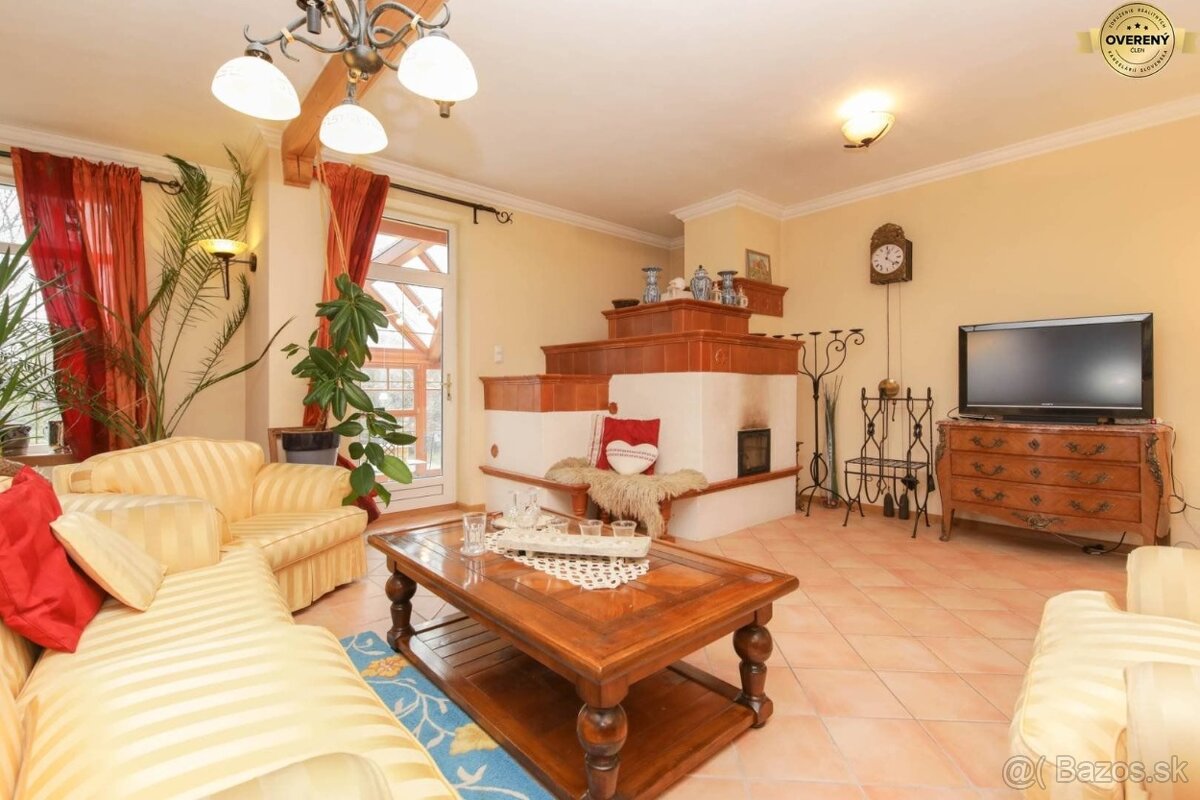 JEDINEČNÝ 7 IZ. RD S MOŽNOSŤOU DVOJGENERAČNÉHO BÝVANIA - 2