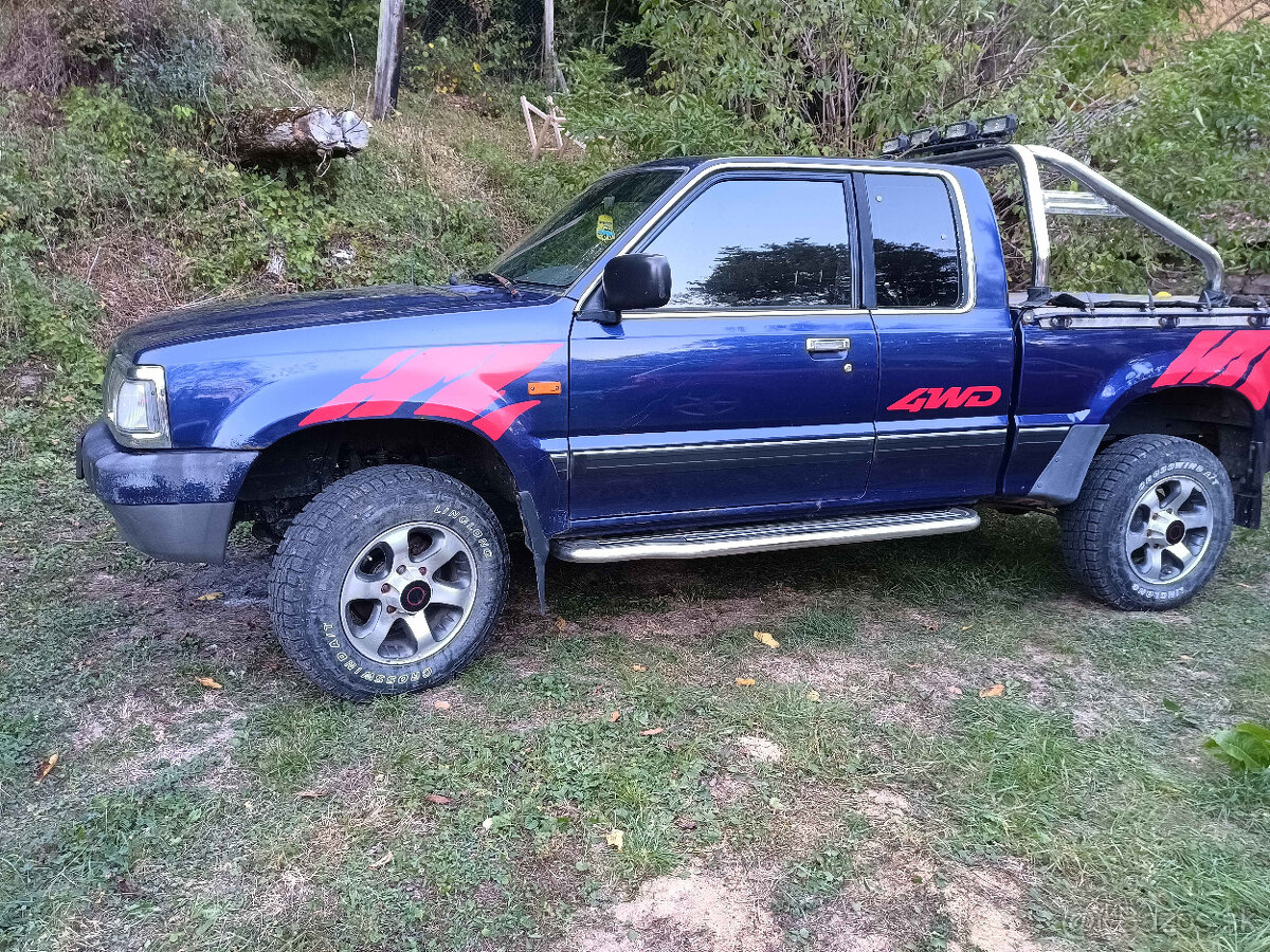 Predám Mazdu B2500 4W 2,5 D.(Ford Ranger)
