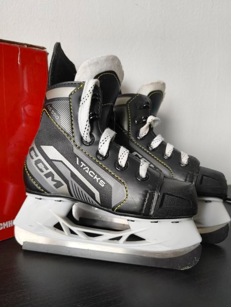 Detské hokejové korčule CCM veľkosť 28 - 2