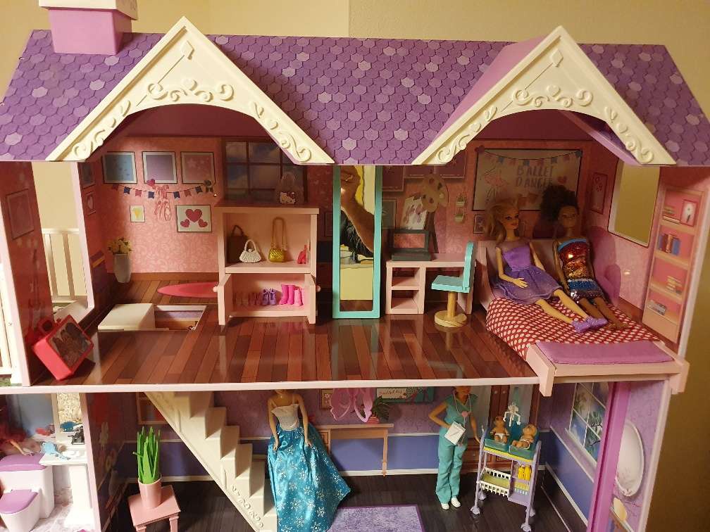 Drevený domček Barbie s obytným autom Barbie - 2