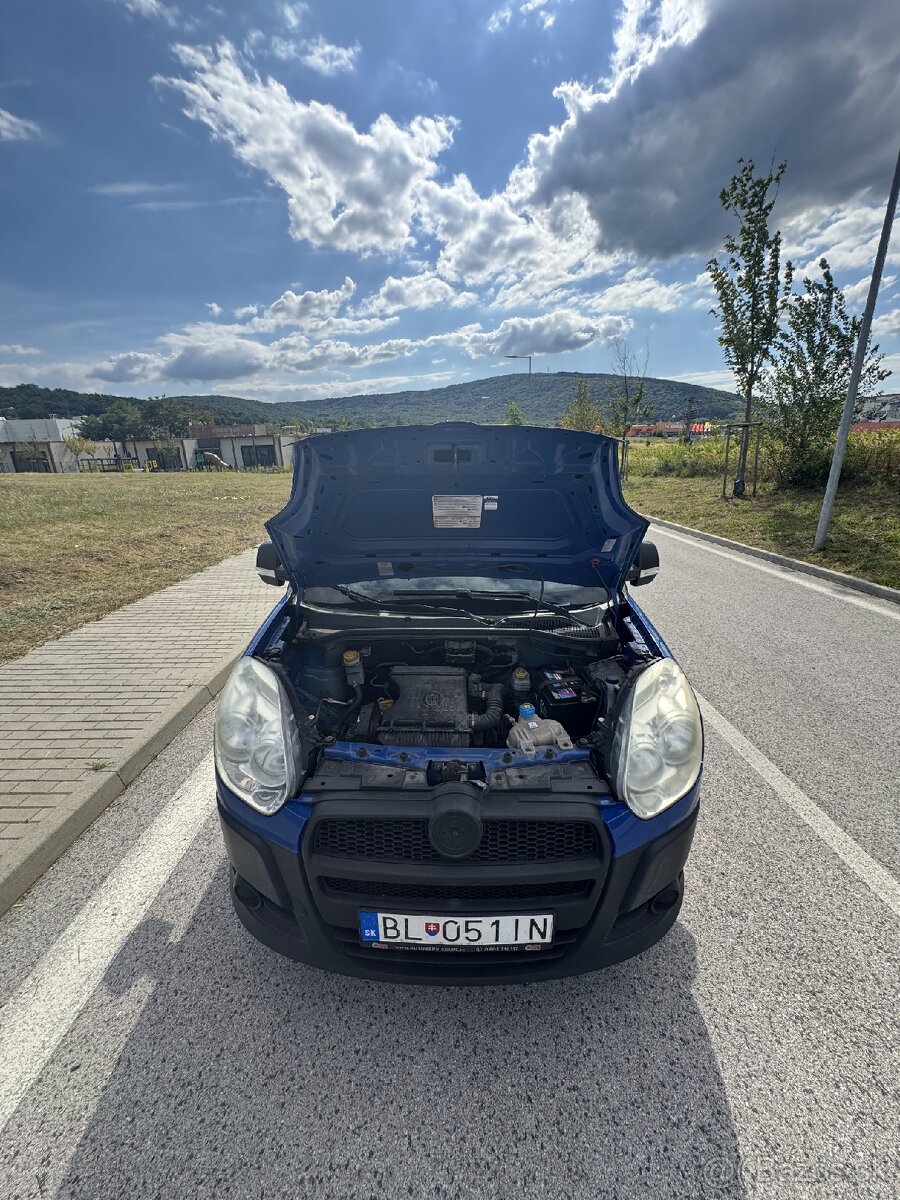 Fiat Dobló Cargo Combi 1.4 BASE E5 - 2