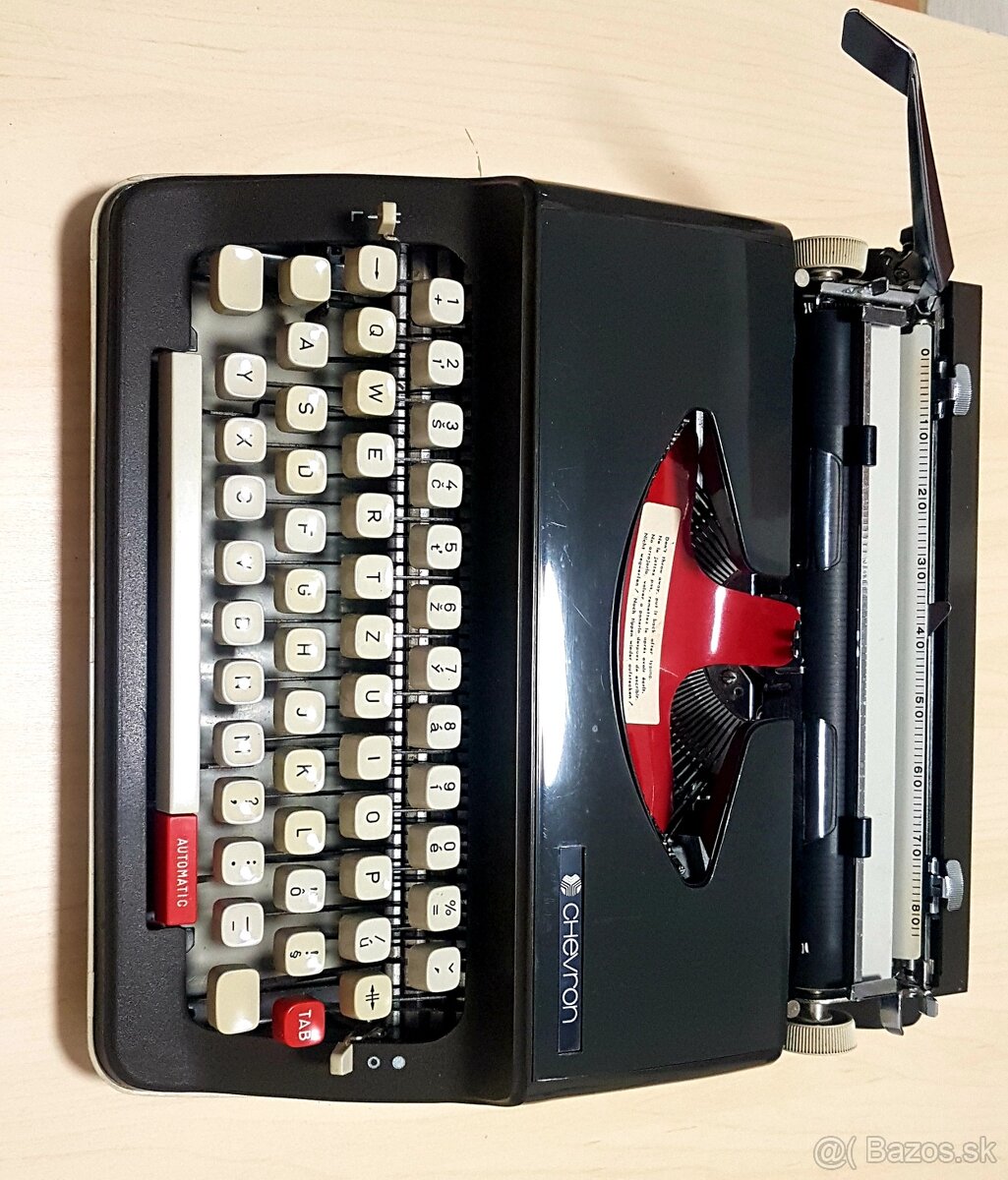 Prenosný mechanický písací stroj Chevron - 2