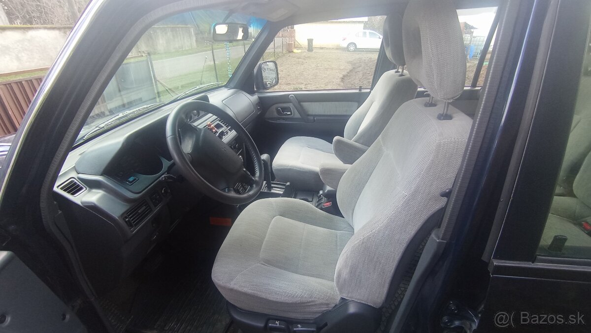 Predám Mitsubishi Pajero 2 - 2