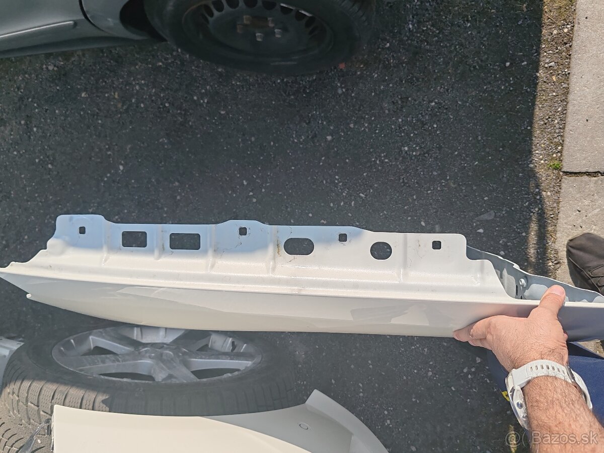 Blatník Mercedes gle - 2