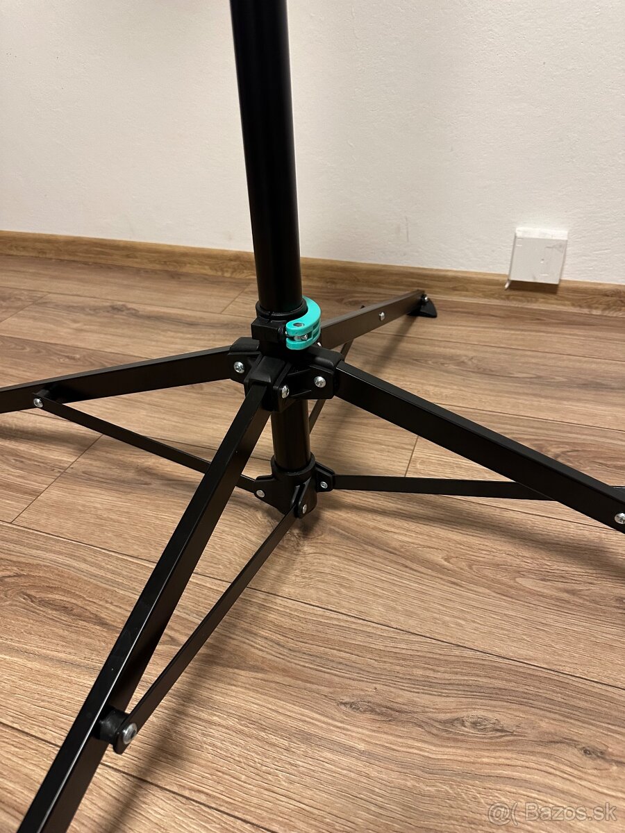 Servisný stojan - 2