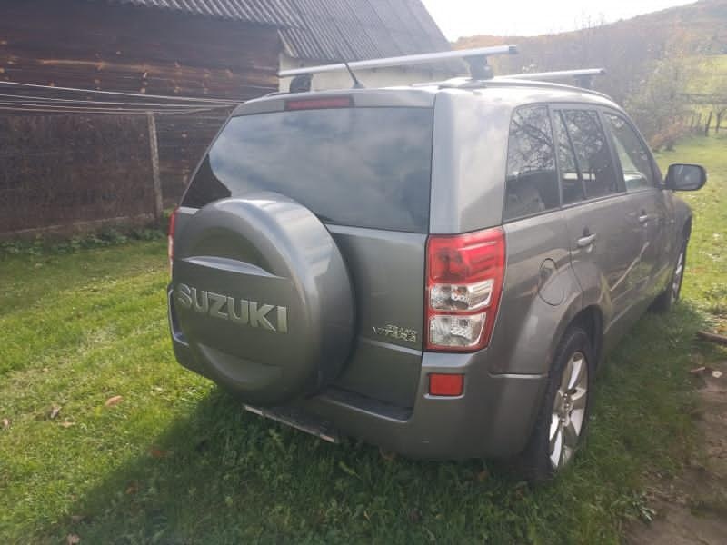 Suzuki Grand Vitara 2.4i + LPG, r.v. 2010 - 2