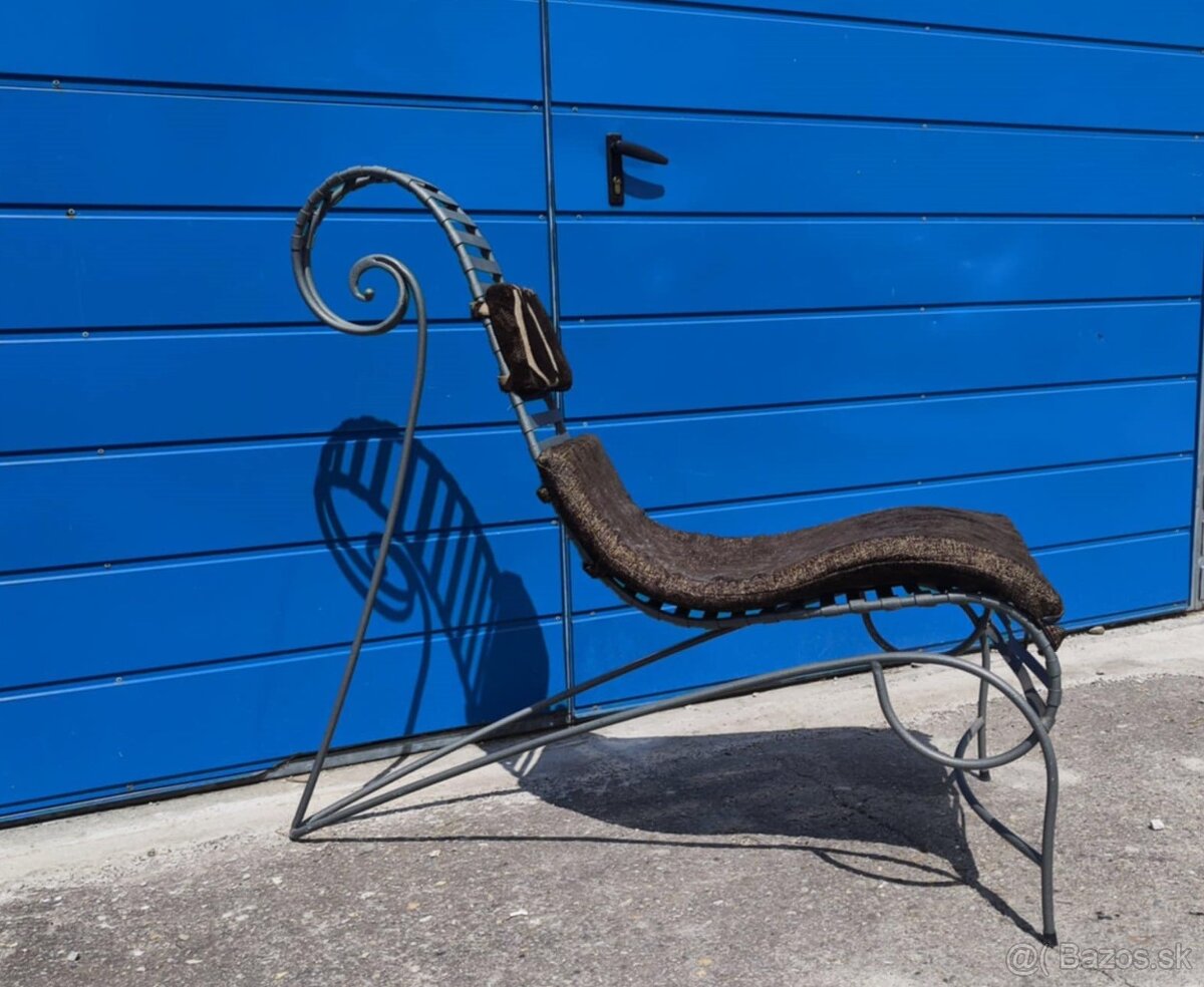 PREDÁM KOVANÉ KRESLO, PALÁRIKOVO - 2