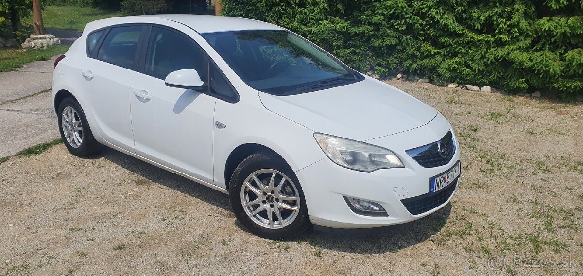 Opel astra j - 2