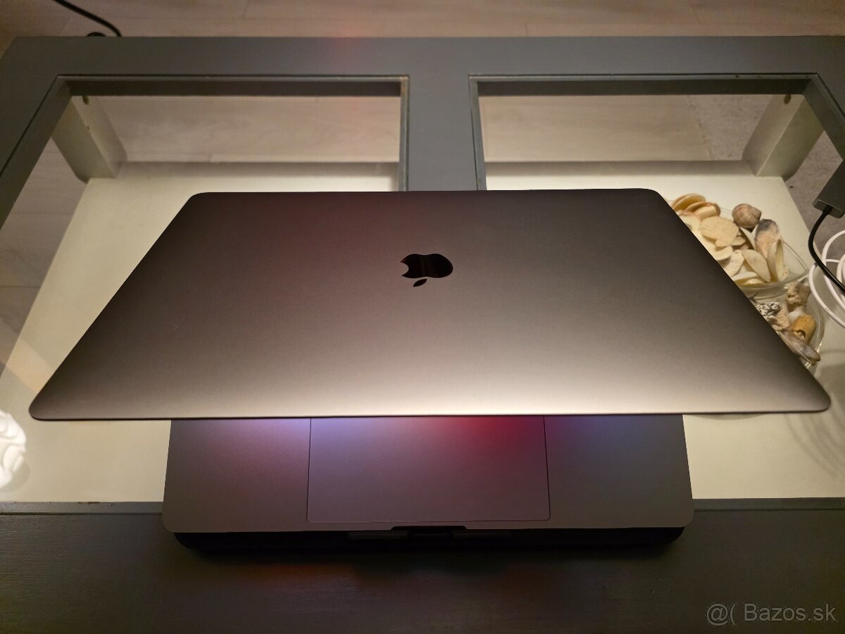 Macbook Pro 15" (2018) i7 32Gb Ram - 2