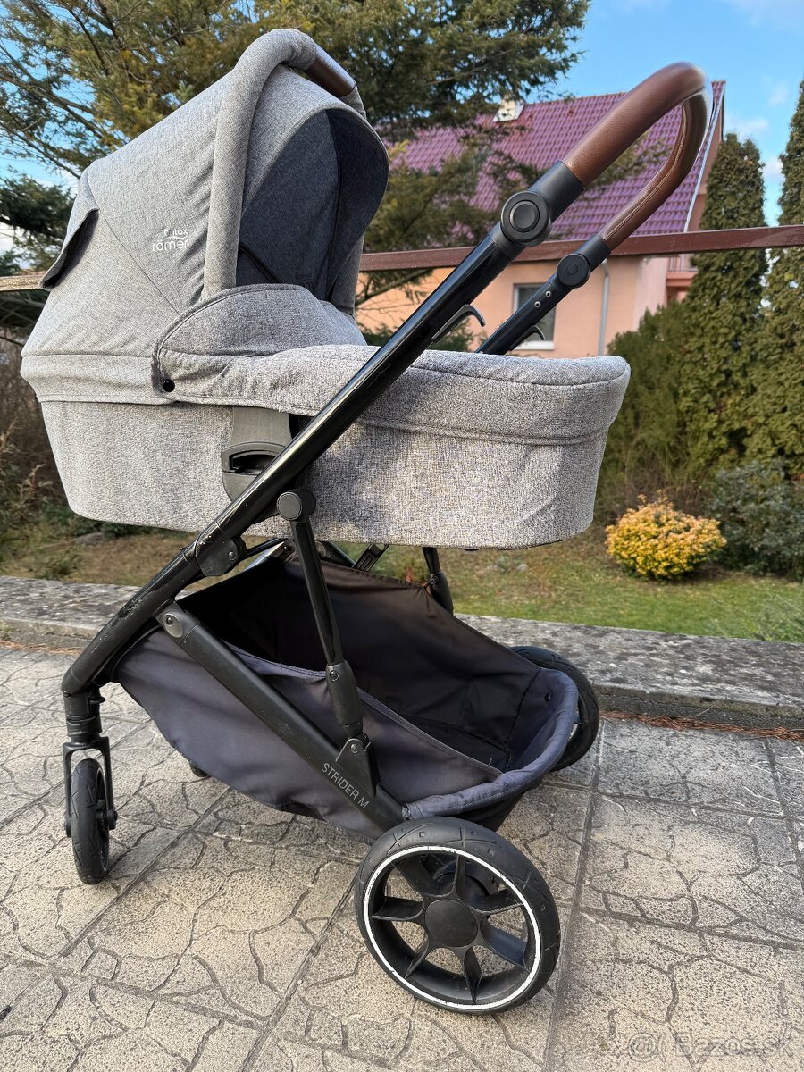 Kočík Britax römer strider M trojkombinácia - 2