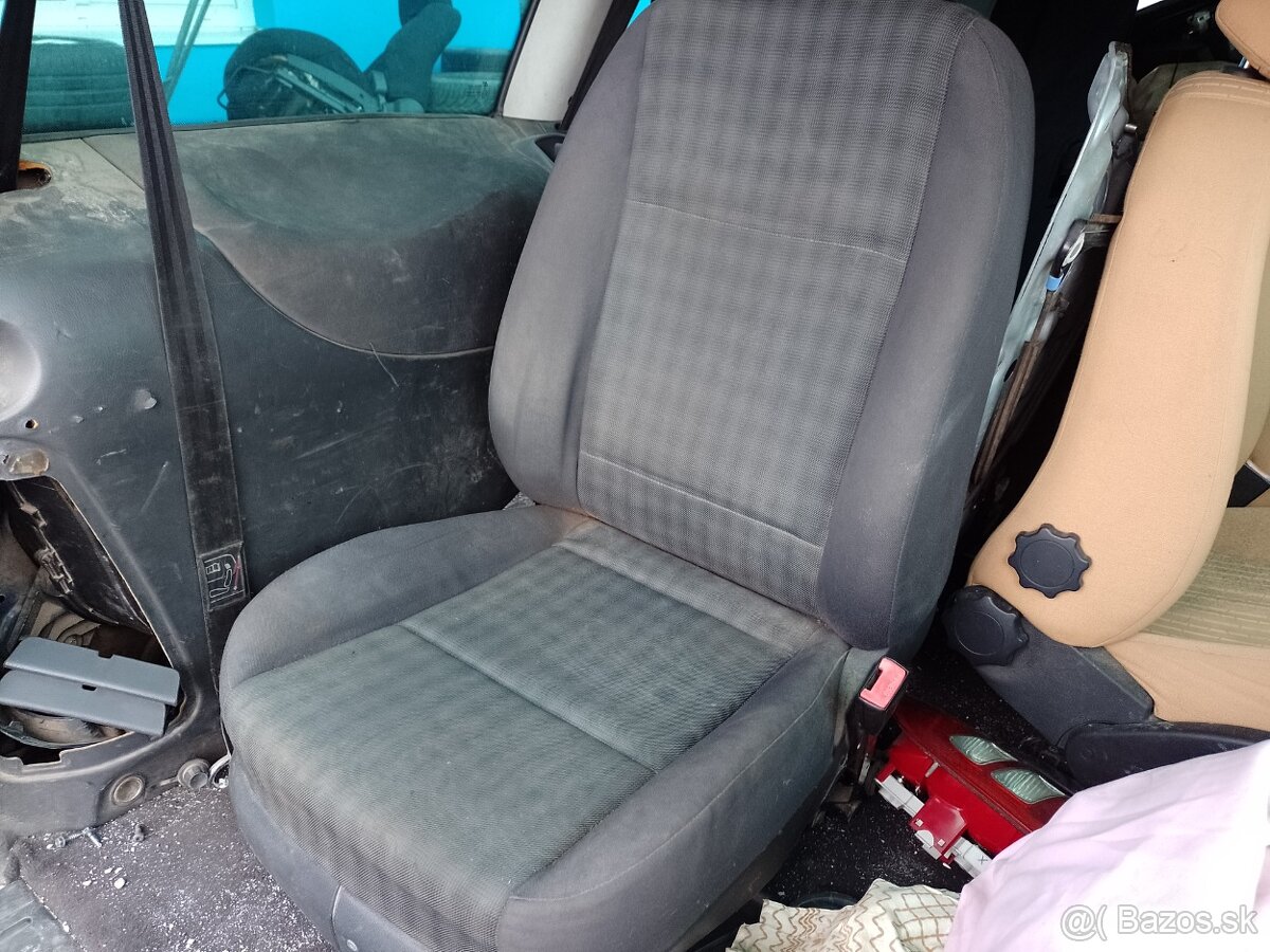 Predám sedačku spolujazdca na škoda Octavia 1 - 2