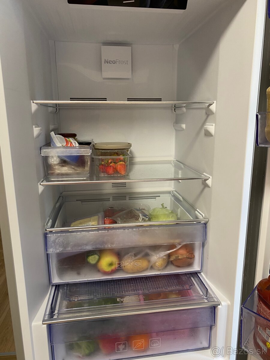 Chladnička BEKO MCNA366E30ZXB - 2