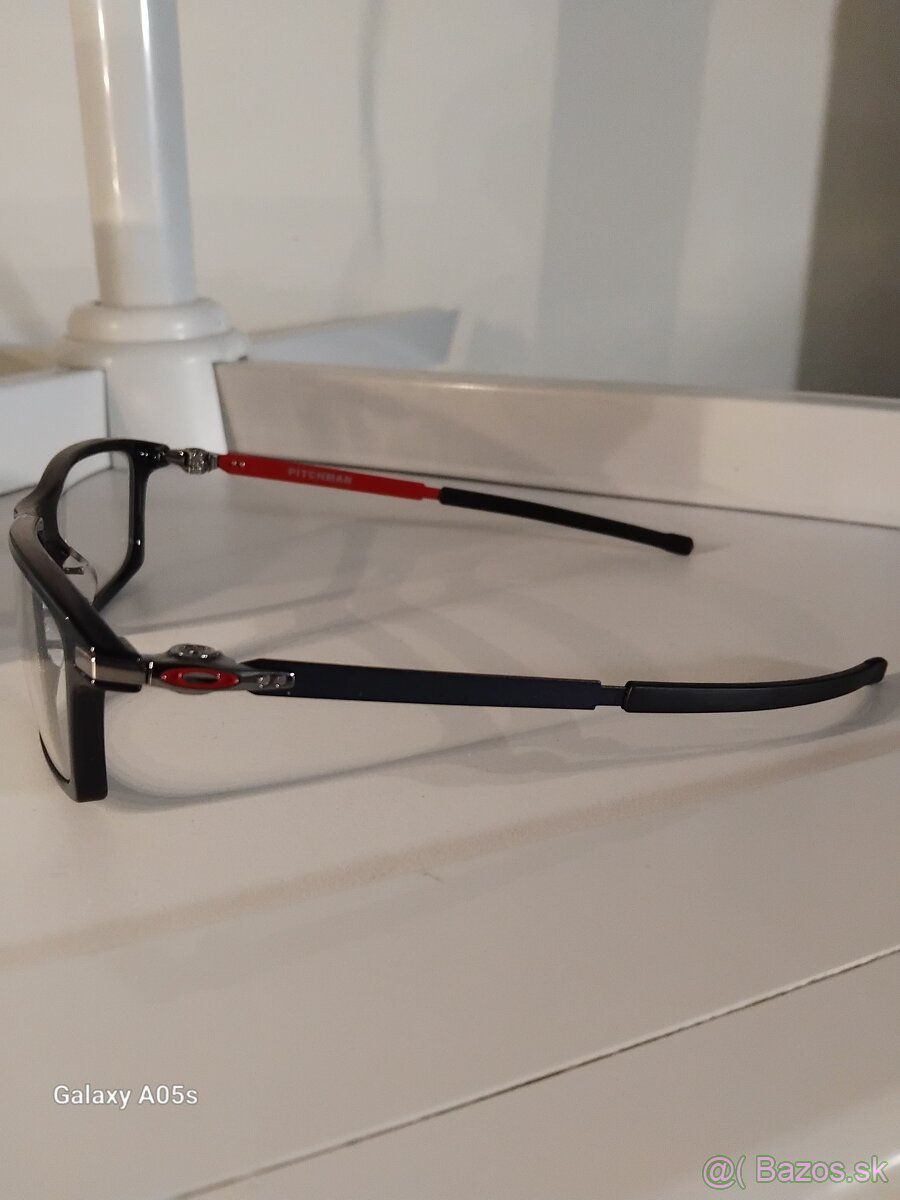 OAKLEY PITCHMAN - 2