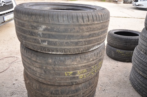 Letné pneumatiky 235/55 R17 - 2