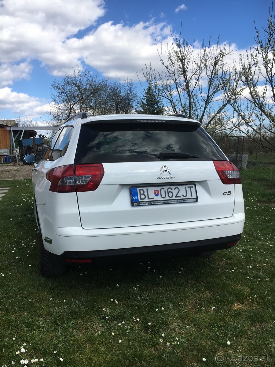 Predám Citroen C5 r.v.2015.cena 4900€ - 2