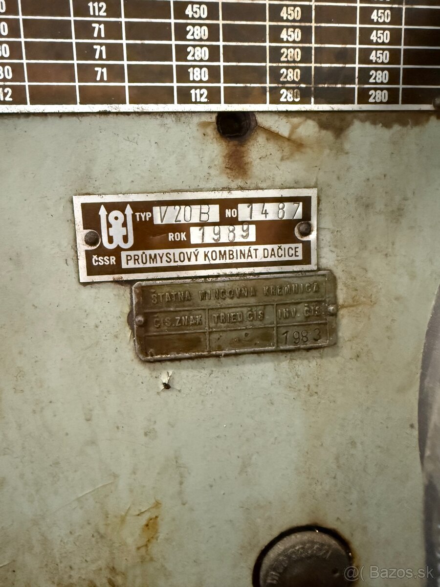 Stojanová vŕtačka V20 B - 2