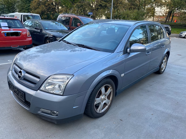 Opel Signum 3.2 V6 benzín automat - 2